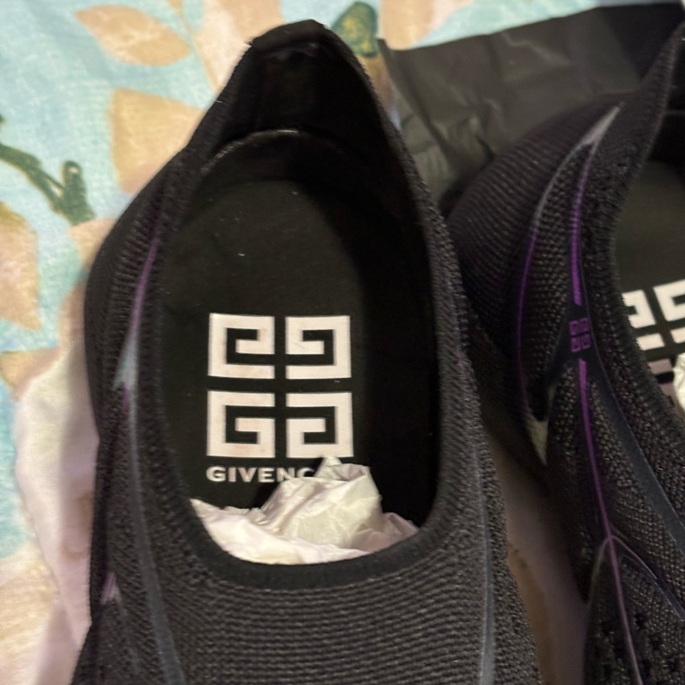 Brand New GIVENCHY
Black TK-360 Sneakers size 36 and fits a women’s 37. - Picture 7 of 15